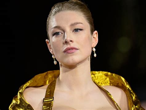 hunter schafer hot|Hunter Schafer dares to bare in bandeau top and pearlescent。